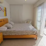 5 Bedrooms Адехе