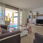 5 Bedrooms Адехе
