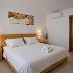 빌라 5 Bedrooms *