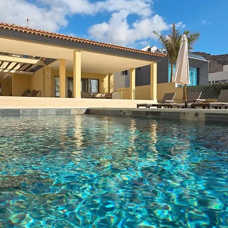 5 Bedrooms Vila Costa Adeje (Tenerife)