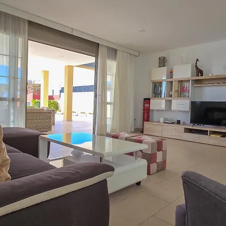 5 Bedrooms 아데제