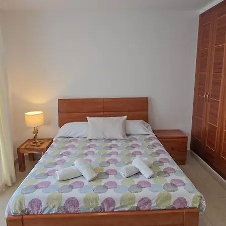 빌라 5 Bedrooms 아데제